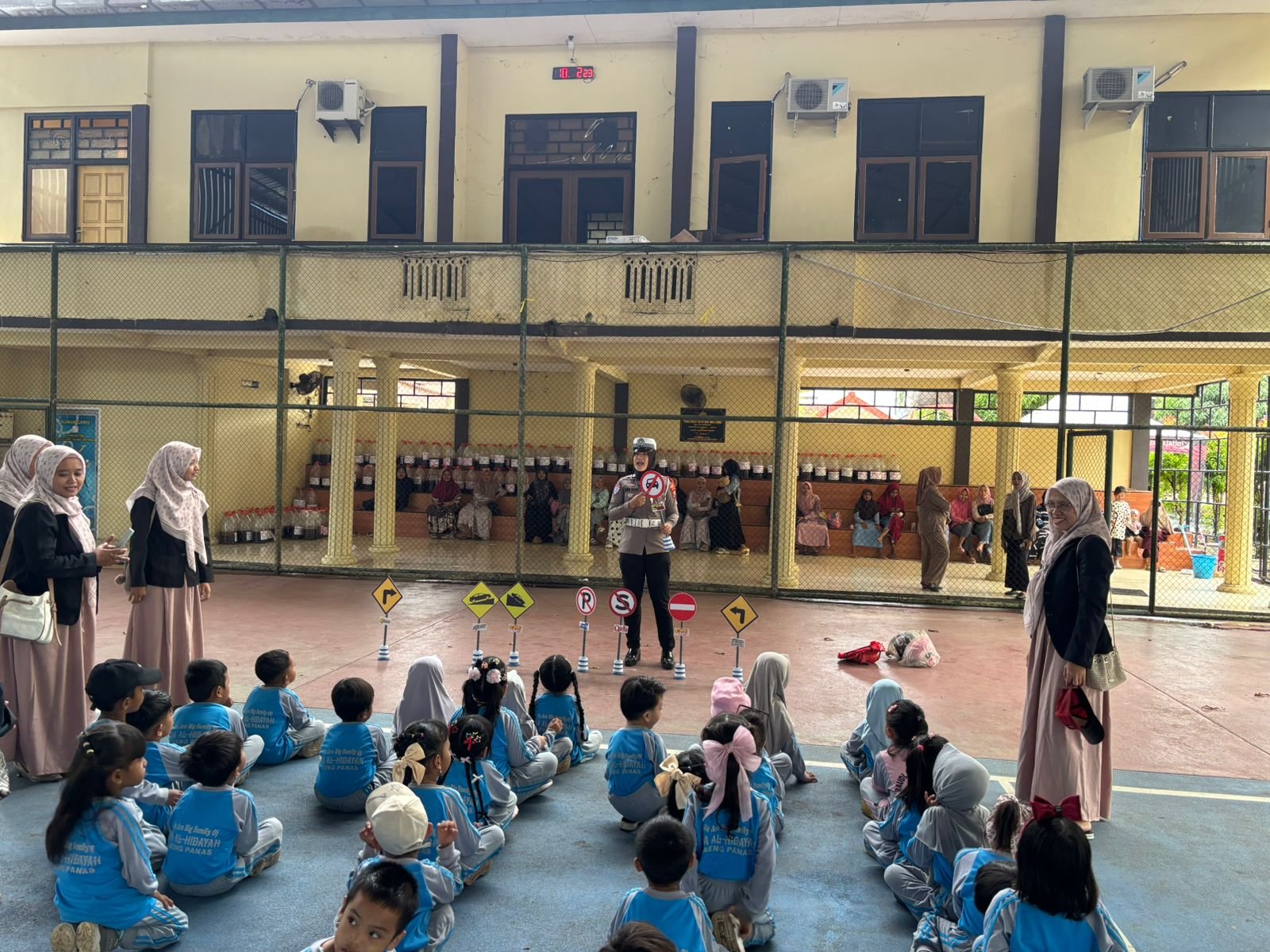 Satlantas Polres Sumenep Gelar Kegiatan Polisi Sahabat Anak Tanamkan K