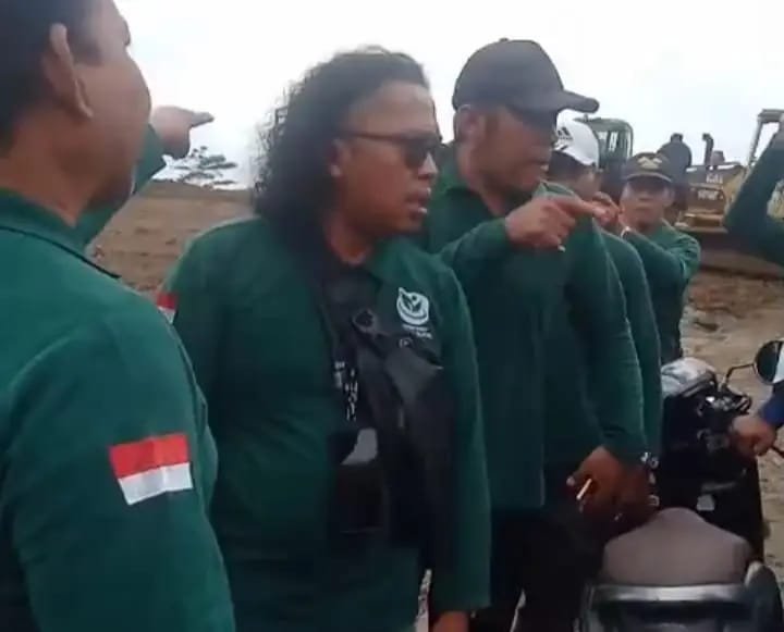 Arogansi Kekuasaan Desa? Kades Tasikmadu Diduga Intimidasi Ahli Waris 