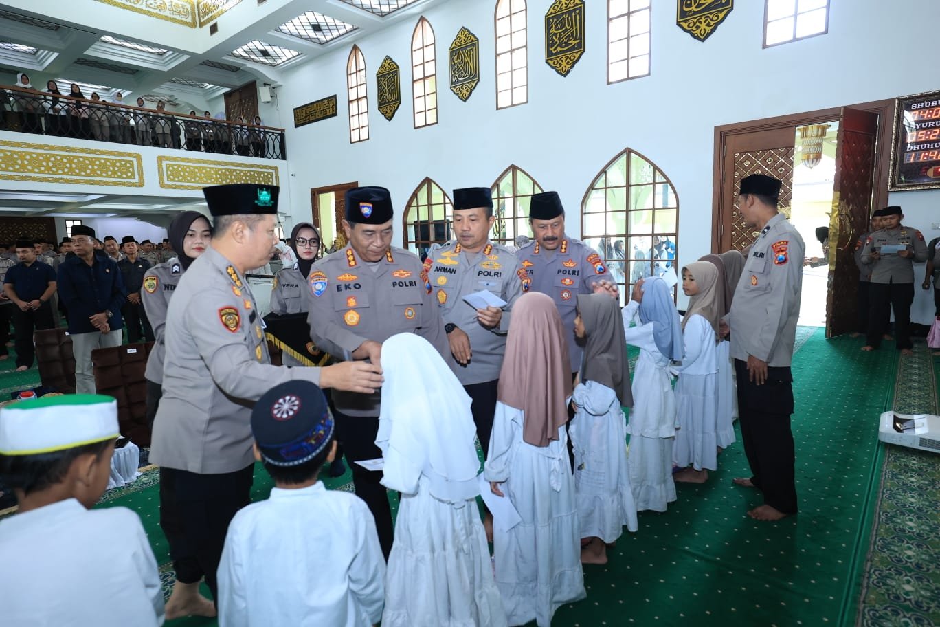 Polda Jatim Peringati Isra' Mi'raj Pertebal Iman Dan Taqwa