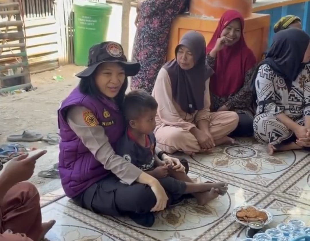 Temani Warga Manggarai Barat, Tim Trauma Healing Polda Jateng Bantu Ps